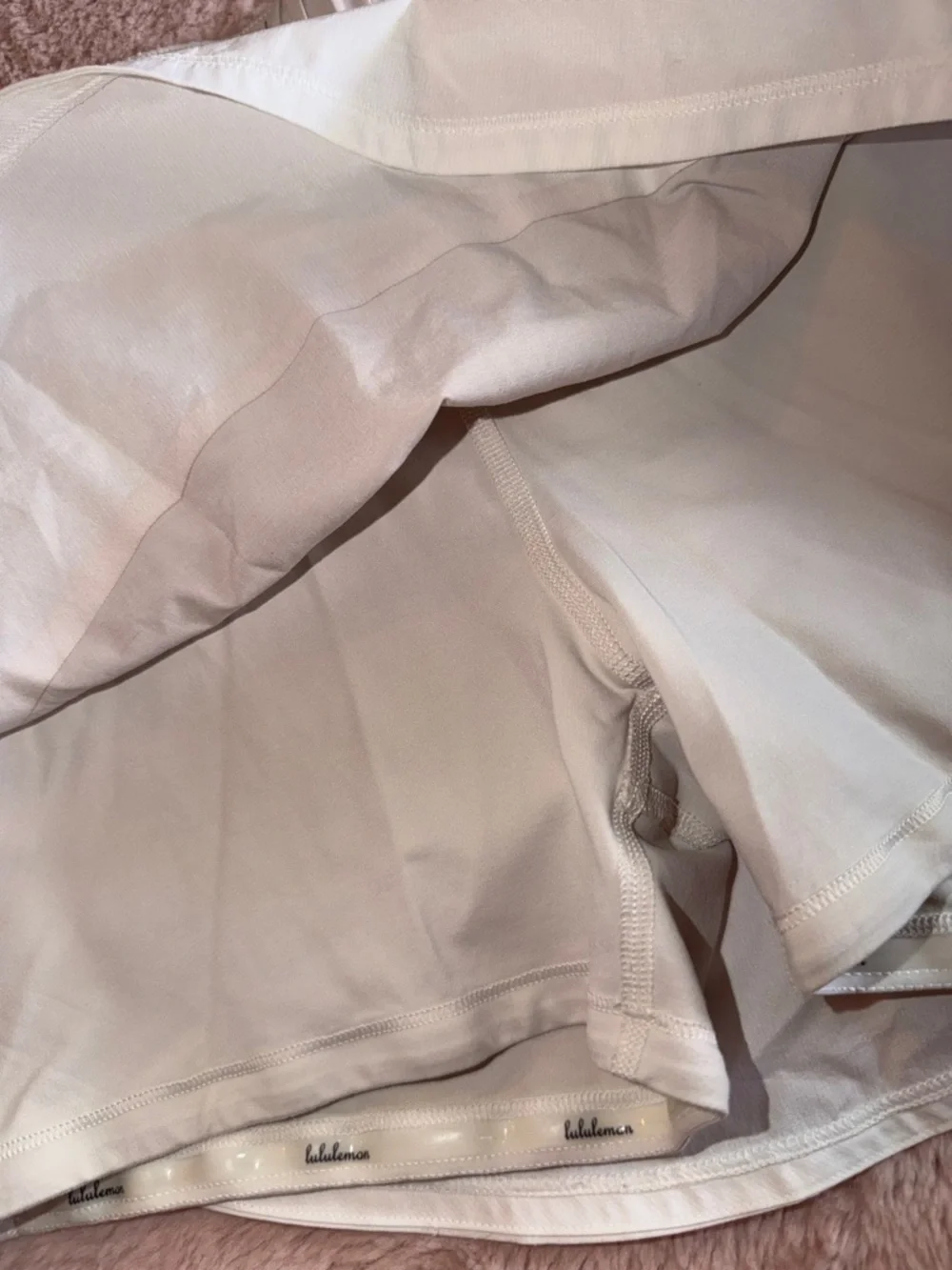 Lululemon Two-Tone Beige and White skort